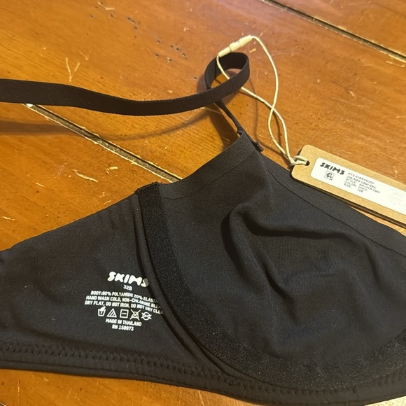 SKIMS Fits Everybody Unlined Demi Bra | Onyx | 32B - Picture 5 of 8